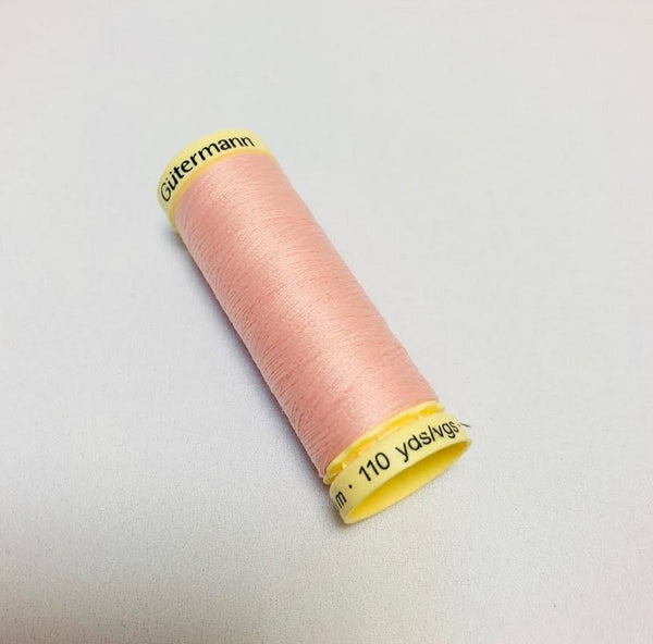 Gutermann Sew All Thread - Pale Pink (659)